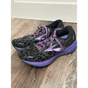 Brooks Ghost 14 running shoes in size women’s 8.5. Black cheetah print